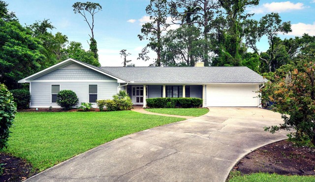Beautiful 3 bed/2 bath Executive Style Home in Sea Palms