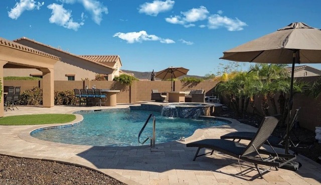 Beautiful-4-bedroom house in Peoria