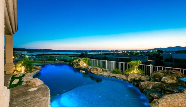 Best View in Havasu! Luxury Home with Pool/Spa/Putting Green