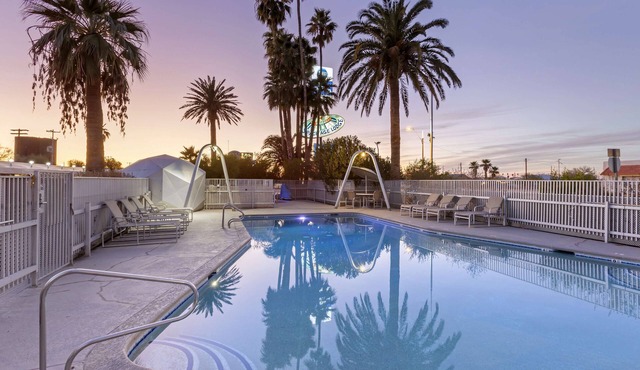 Best Western Space Age Lodge