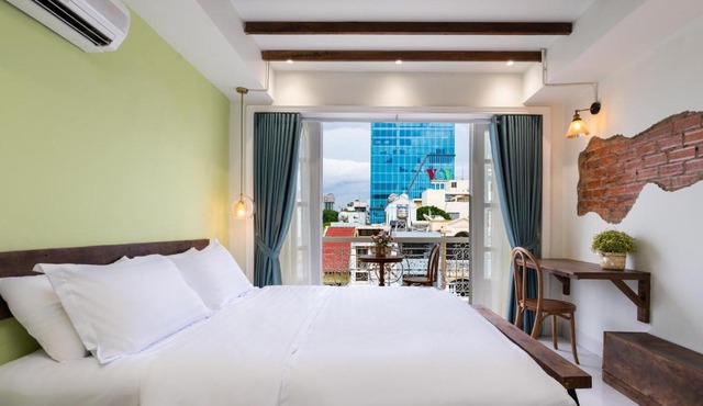 Blackpink Balcony Homestay-Chill & Romantic Saigon Apt in Central