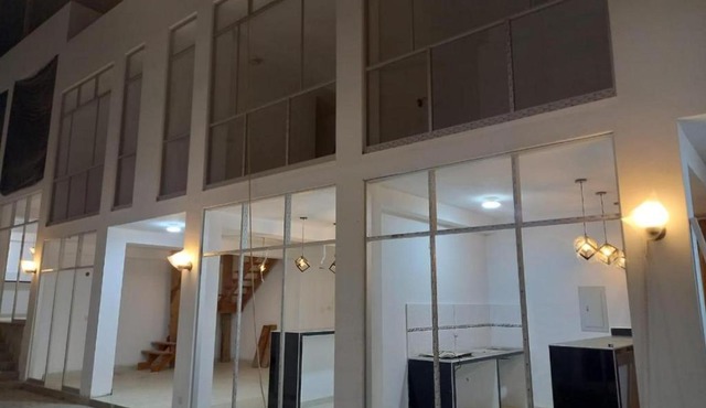Bocapan, Townhouse Casa Blanca