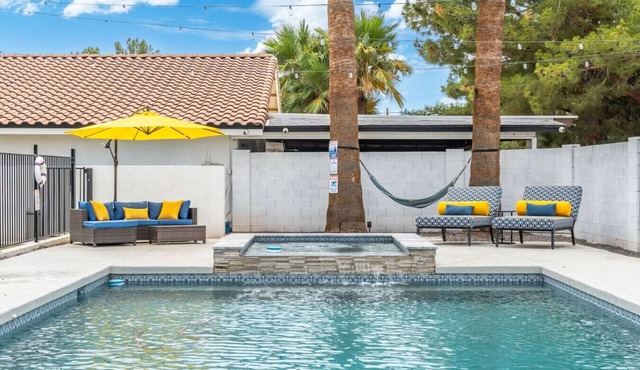 Boutique-Style Luxury Stay | Pool Spa fire pit