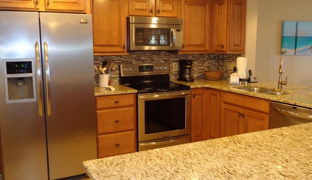 "Breakers East 703"~Gulf Front 2BR/2BA Beach setup included
