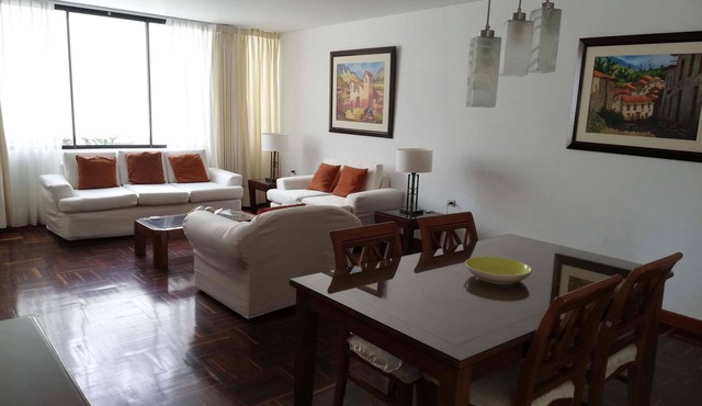 Bright 2BR Apartment Steps from El Olivar Park