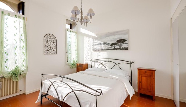Bright Flat Business & Trekking 2-bed near the railway station