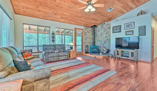 Bring a Pet: Happy Jack Cabin w/Fire Pit!