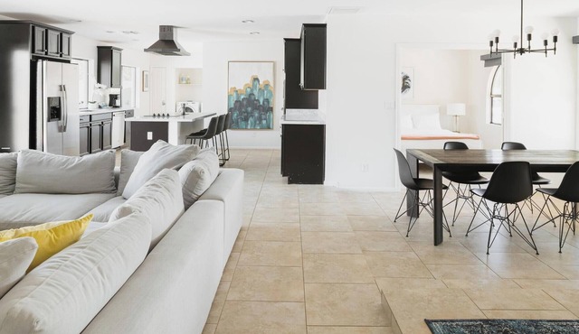 Cactus Breeze by Luxekey | 4BD Mins to Mayo Clinic & Scottsdale Quarter w/Pool