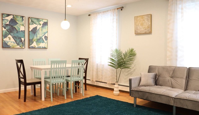 Cambridge 3 Bed, 3-minute walk to subway *parking* Harvard, MIT, Tufts, Boston