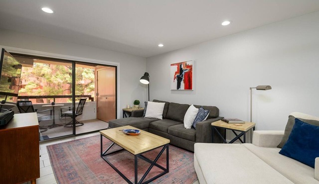 CASA ANA - Anasazi Village - Updated unit with pool view.