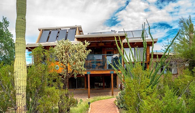 Casa Grande Del Sol - Stunning 6 BR Desert Retreat with Spa at Alma Del Sol