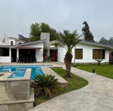 Casa los Cipreses del Sol