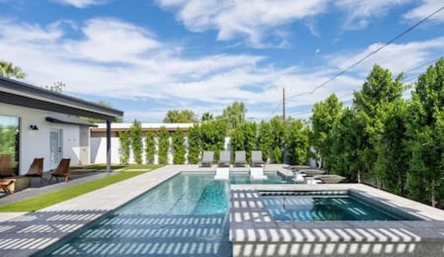 Casa Lux, Walk to Old Town, Heated Pool