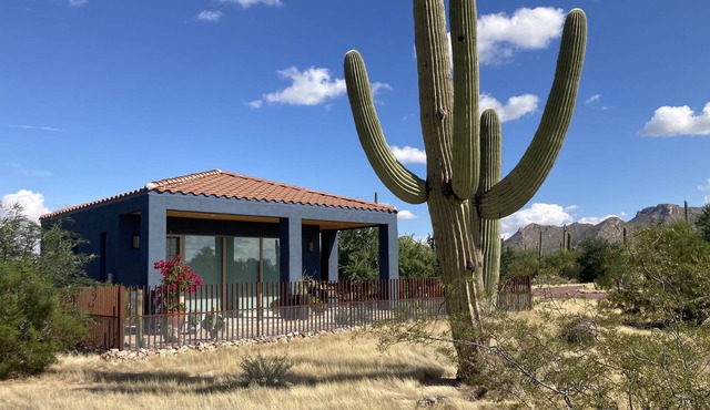 Casita Azul: A Sonoran Desert Guesthouse