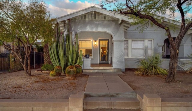Charmer/3 Blocks from U of A/Sleep 3/1 BR 1 BA