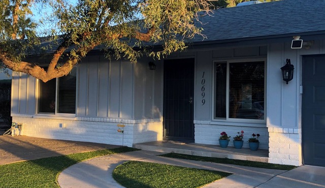 Charming 2-bedroom house in serene Scottsdale with WiFi, AC