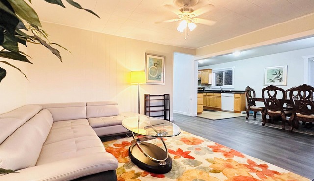 Charming ocean view house w/office/fully fenced yard in gorgeous Mukilteo
