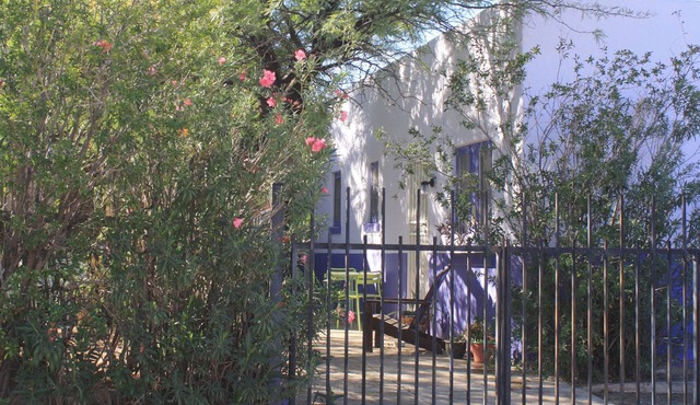 Cheerful Garden Hideaway in an Historic Downtown Neighborhood