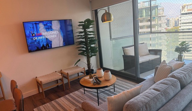 Chic 1-bedroom apartment in nice Las Condes with fitness room, WiFi
