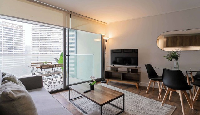 Chic Las Condes Apt: 2BR, 2BA, Sleeps 5