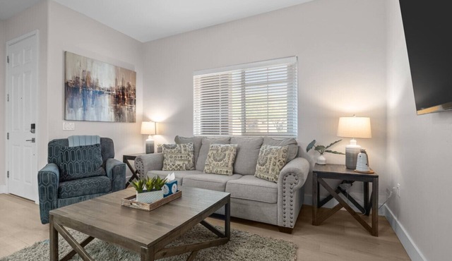 Chic Uptown Condo Tucson