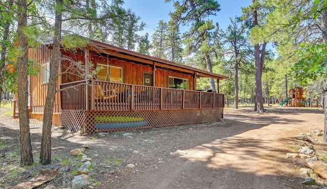 Coconino Cabin w/Kayaks ~ 13 Mi to Reservoir