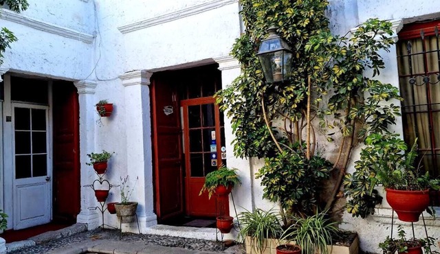 Colonial house in the historic center, excellent location.