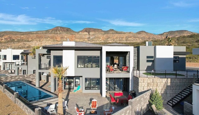 Contemporary Lux ~ Private Poo&Spa Scenic Golf