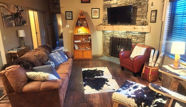 Cooper Cabin | Montana Charm in the Heart of Town