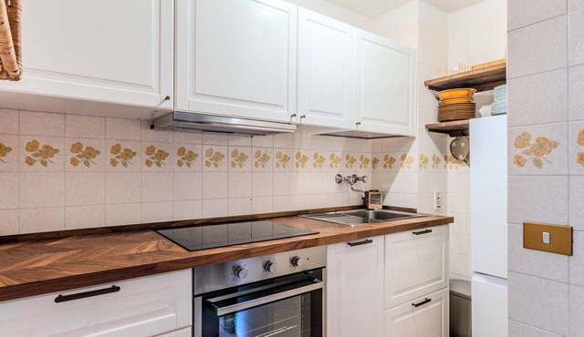 Cosy apartment for 5 people with WIFI and TV