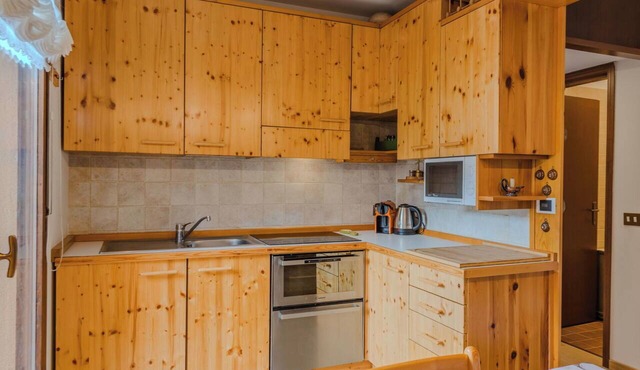 Cosy apartment for 6 people with WIFI, TV and balcony
