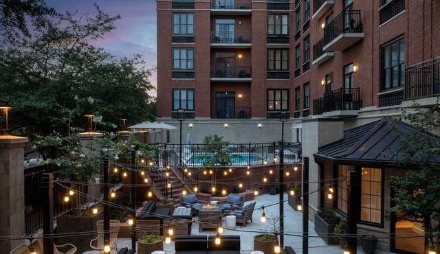 Courtyard by Marriott Savannah Downtown/Historic District