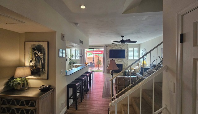 Cozy 2-bedroom townhome in charming Scottsdale with fitness room, WiFi
