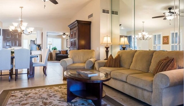 Cozy, quiet house, covered patio dining, sun room