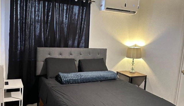Cozy Tiny Home Minutes from Westgate Glendale