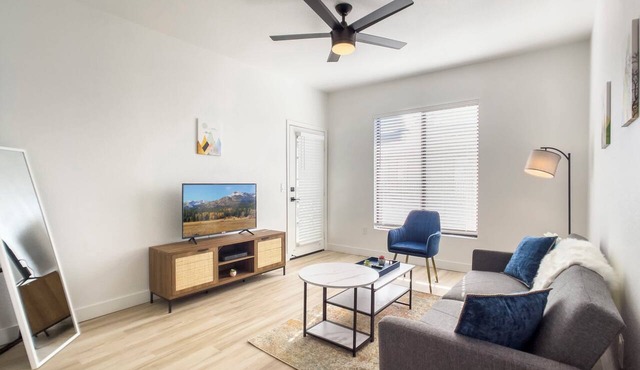 CozySuites Oasis at Kierland Commons!