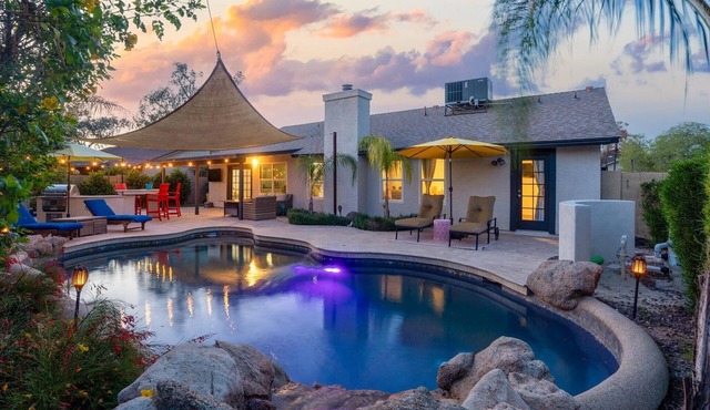 Desert Ridge Family new Renovated with Spa and Pool