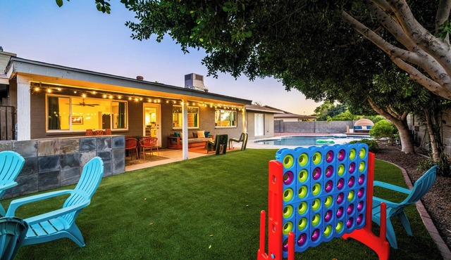 Designer Desert Hideaway - Sleep 16 - Heated Pool - Game Room