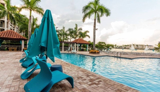 Doral | Miami Golf Stay | Pool & Golf | 2BR