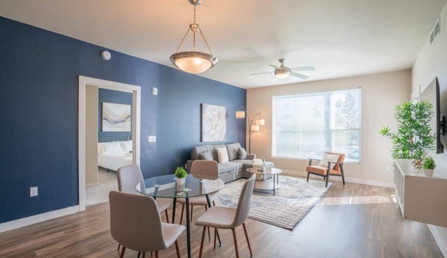 DT Tempe Retreat | Pool,Gym,Parking,W/D,Balcony