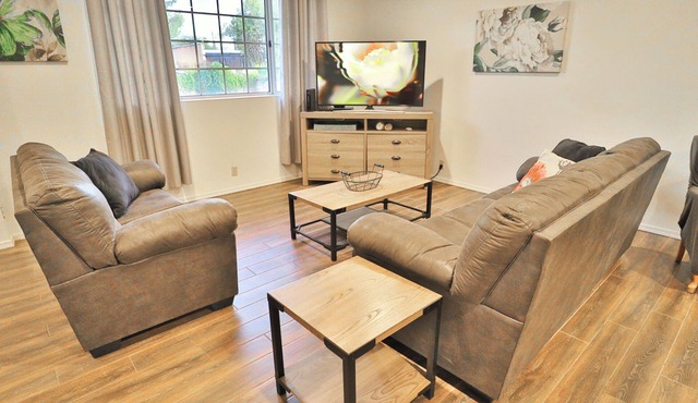 Eclectic Oasis on Brown, Pet Friendly