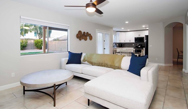 Elegant 4BR Retreat｜Lush Yard｜Perfect for Families & Pets #41649