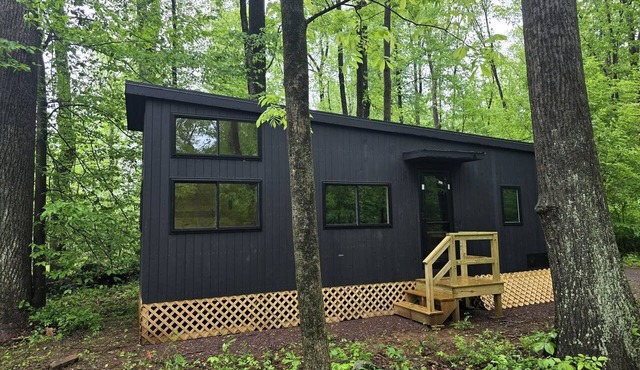 Elm: Family Tiny Home Pod with Forest Views near Quakertown, Pennsylvania