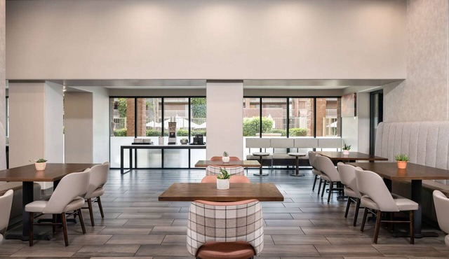 Embassy Suites by Hilton Tucson East