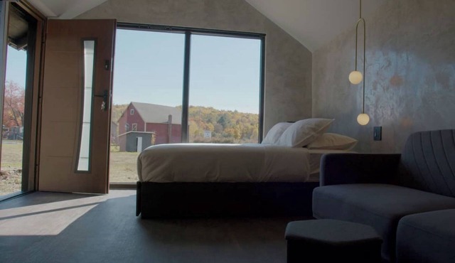 Emrose Luxury Cabins 3