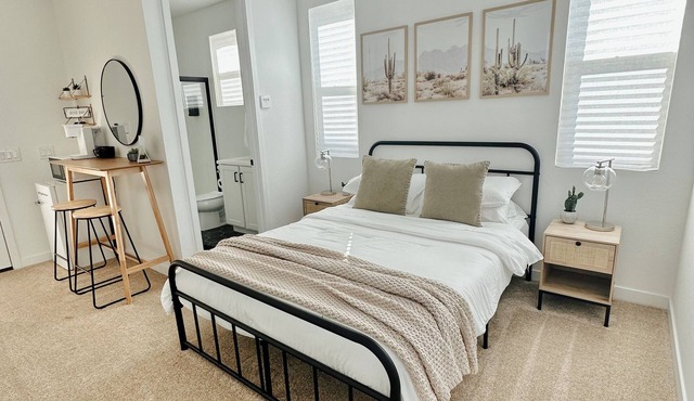 Enjoy a wonderful experience at this centrally-located private casita