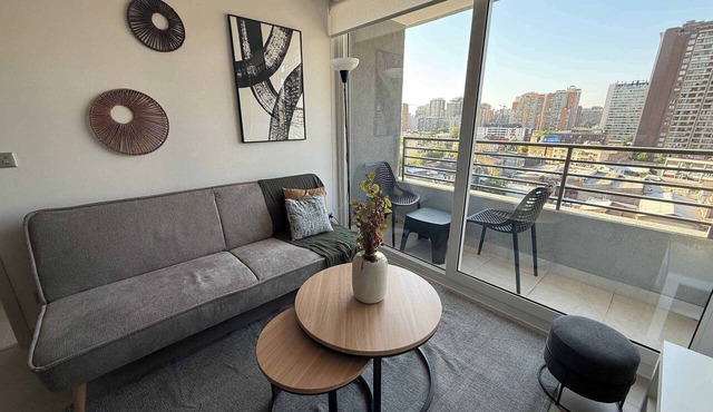 Enjoy Nunoa: Spacious Apt. With Pool and Balcony