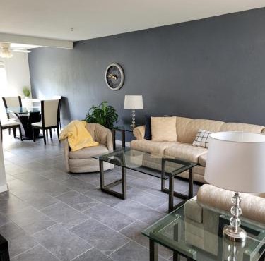Entire 2 level townhouse in Old Town Scottsdale!