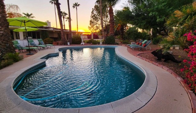 Entrepreneur's Enclave Private Pickleball + Heated Pool + Hot Tub!