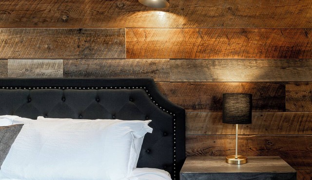 Escape to The Adventure Inn Yellowstone- Absaroka, just a minute from the park!